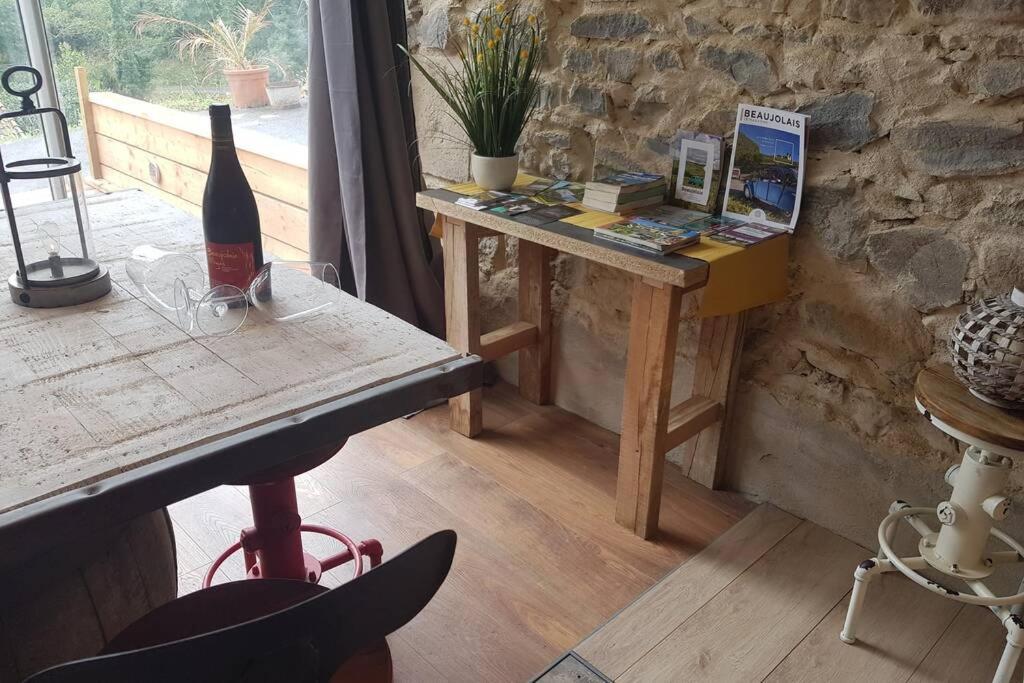 Studio tout confort entre vignes et prés Saint-Didier-sur-Beaujeu Exterior foto